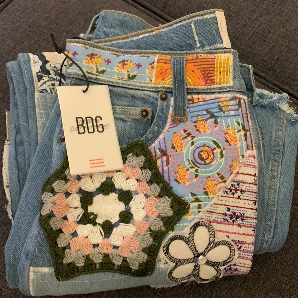 NWT BDG crocheted flared smiley jeans craft high rise floral Urban Outfitters - Picture 5 of 6